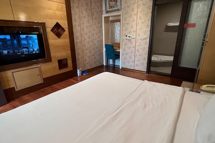 Room 29 of 79
