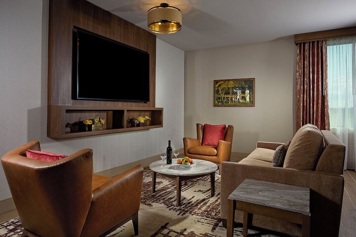 Room 12 of 64