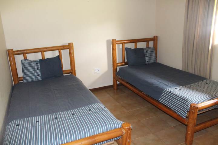 Room 16 of 19