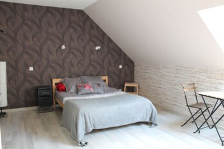 Room 17 of 24