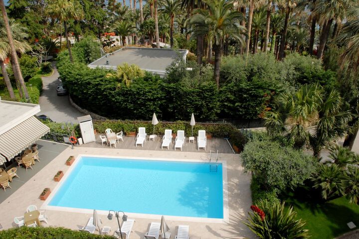 Pool 34 of 71