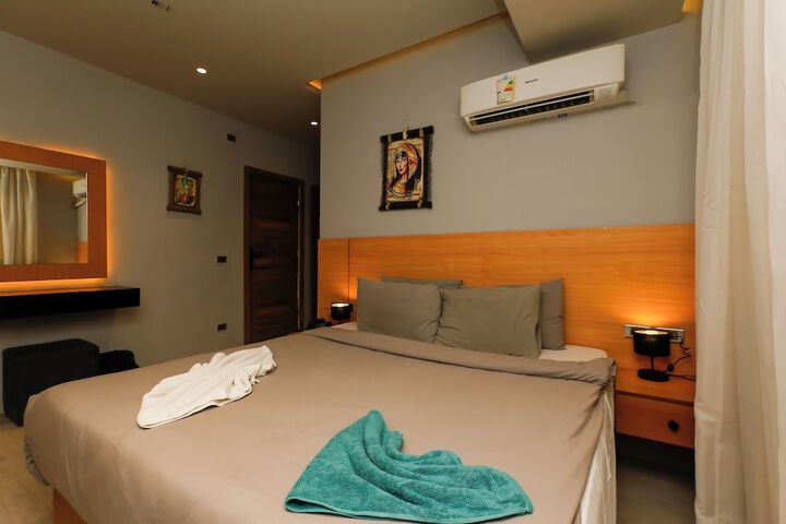 Room 87 of 227
