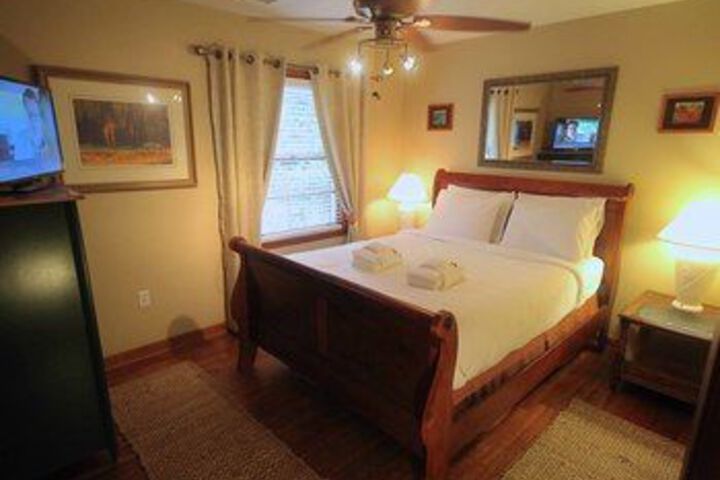 Room 27 of 60