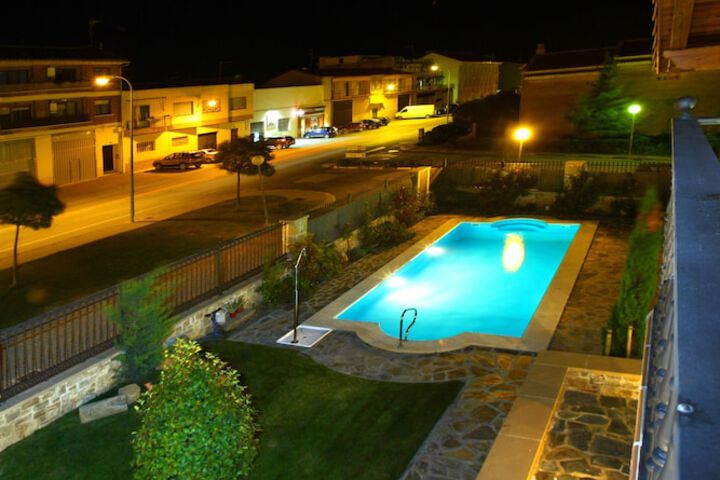 Hotel with Pool