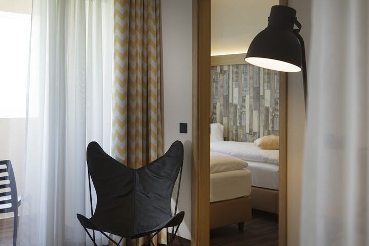 Room 26 of 53