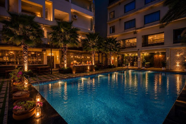 Hotel Escala - Near Golden Gate Amritsar