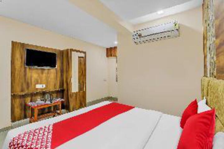 OYO HOTEL DREAMLAND