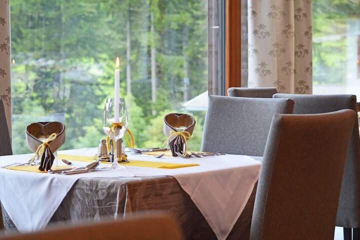 Dining 114 of 143