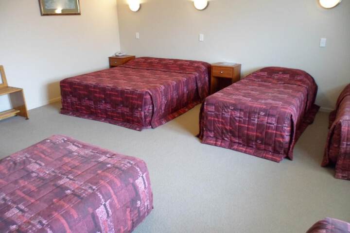 Room 12 of 47