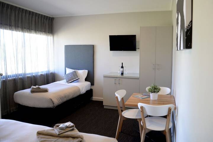 Room 4 of 39