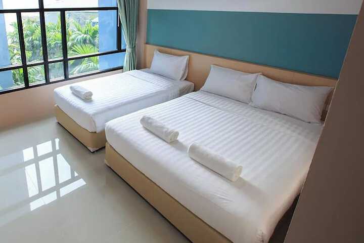 Room 21 of 40