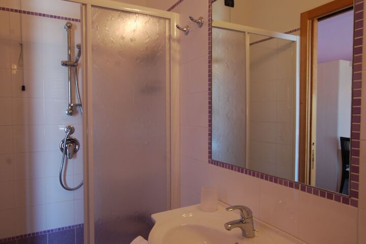 Room 7 of 30