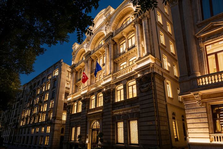Les Temps Istanbul Karakoy Curio Collection by Hilton