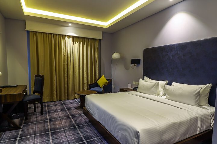 Room 12 of 35