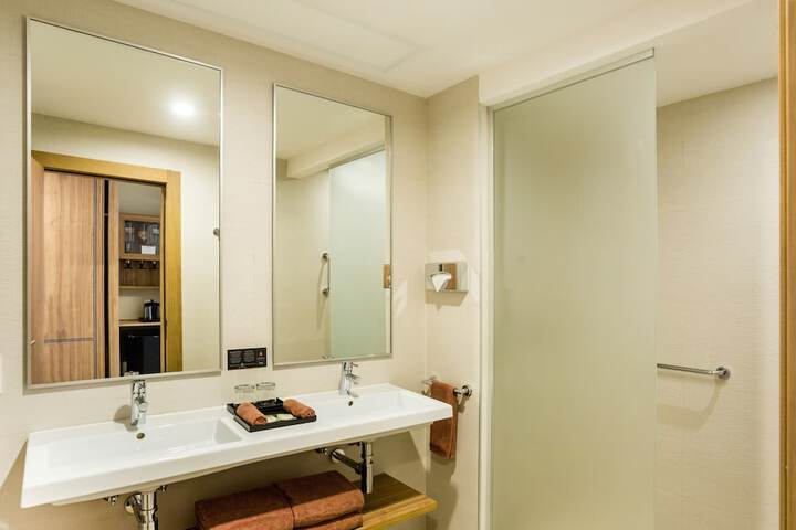 Room 41 of 130