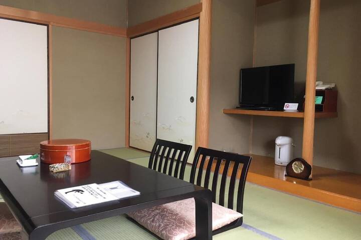 Room 21 of 58