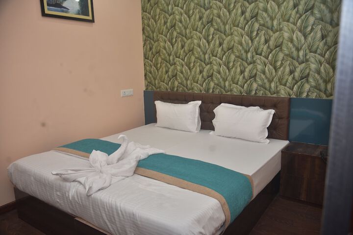 Room 7 of 31