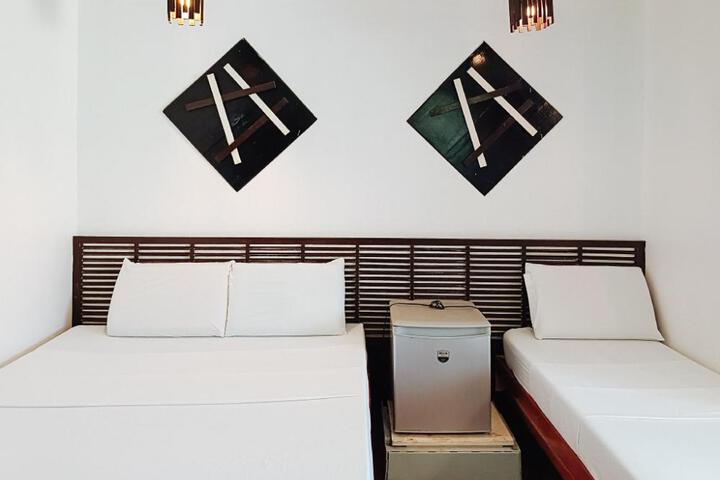Image of Hotel Elinas and Restaurant