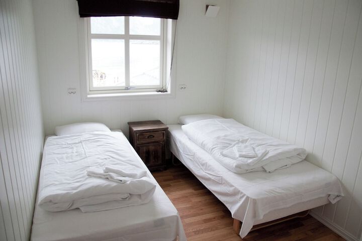 Room 172 of 262