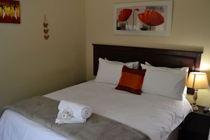 Room 4 of 10