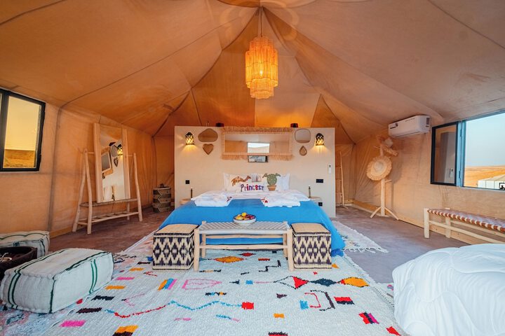 Room 4 of 33