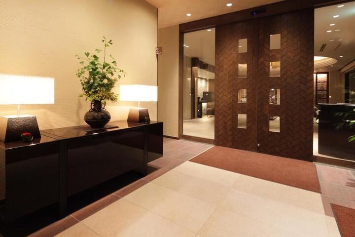 Hotel Lobby