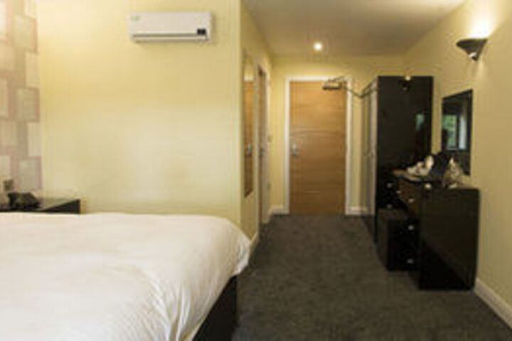Room 10 of 23