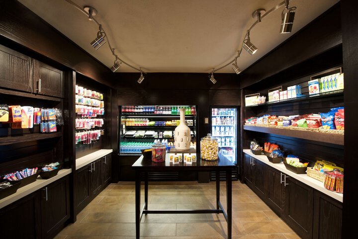 Snack bar