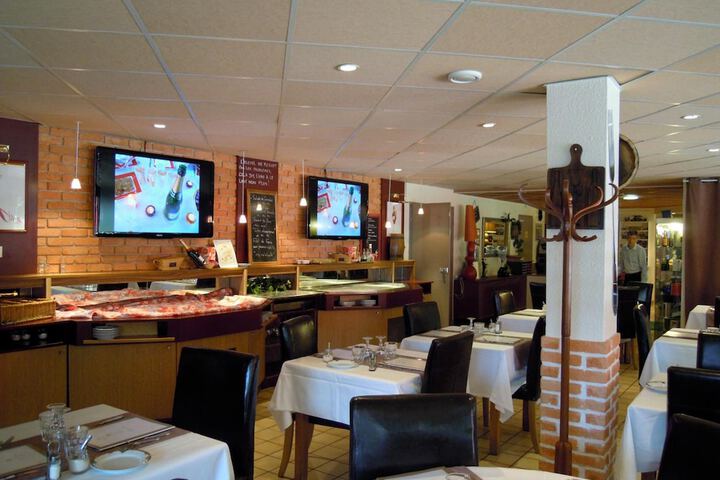 Dining 20 of 38