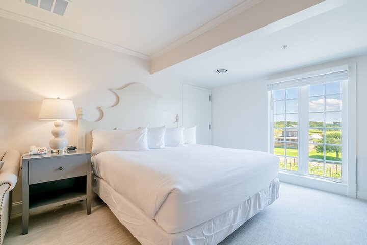 1 King Bed (8 of 30)