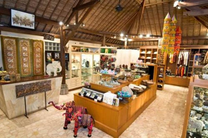 Gift Shop 24 of 32