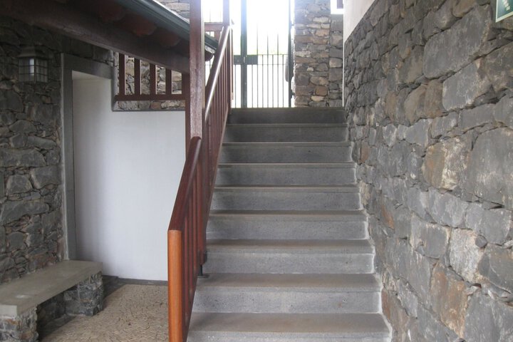 Room 15 of 117