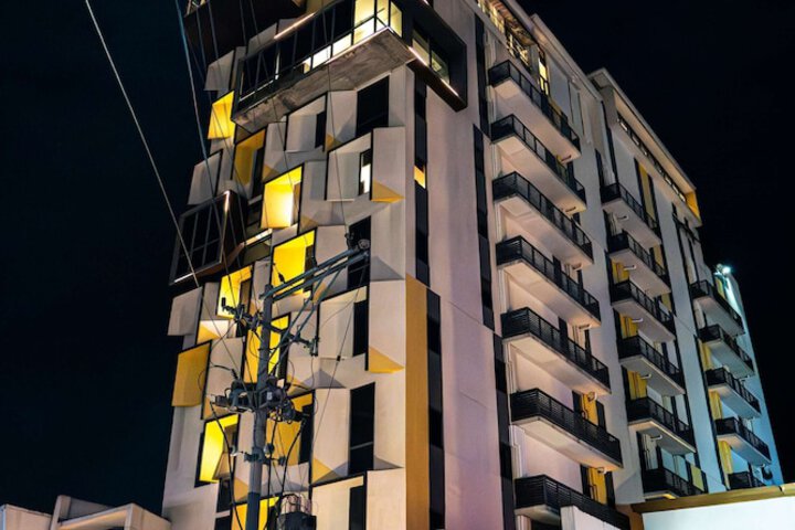 Yello! Hotel