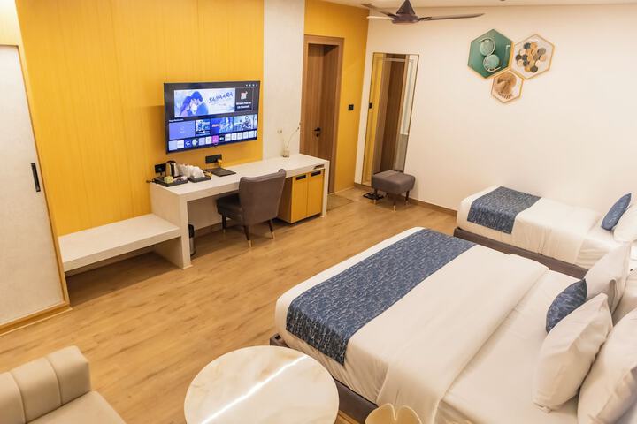 Room 74 of 221
