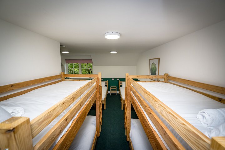 Room 30 of 77
