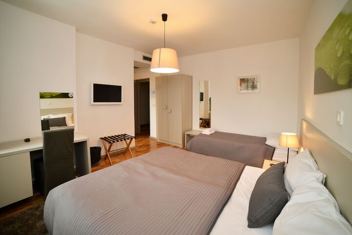 Room 9 of 79