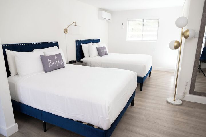 Room 18 of 114