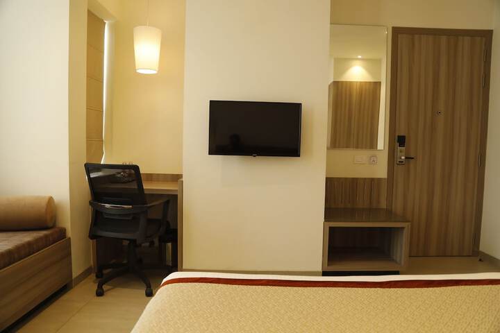 Room 47 of 94