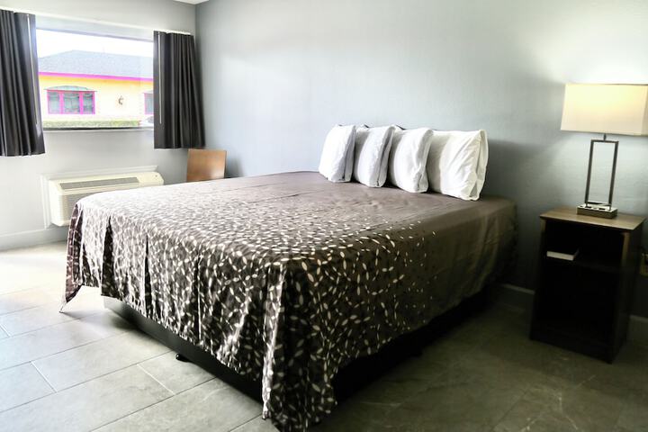 1 King Bed Accessible (2 of 3)