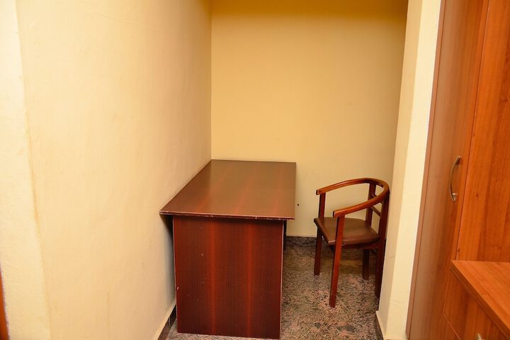 Room 44 of 94