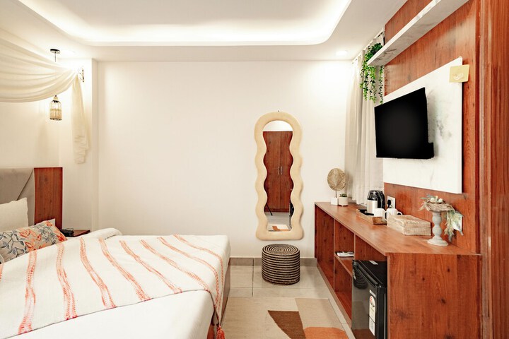 Room 10 of 35