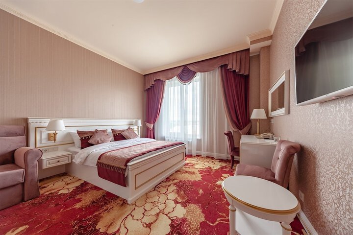 Room 12 of 40