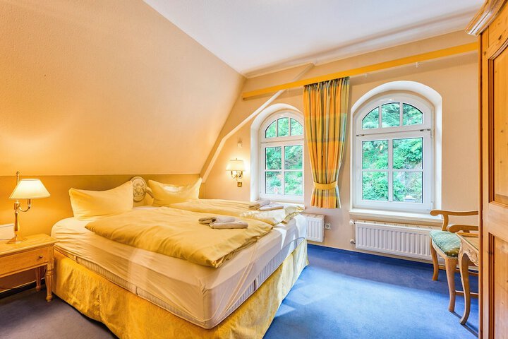Room 5 of 17