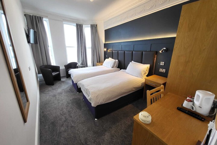 Room 27 of 56