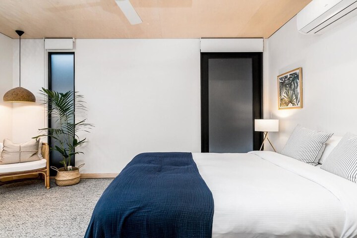 Room 18 of 60
