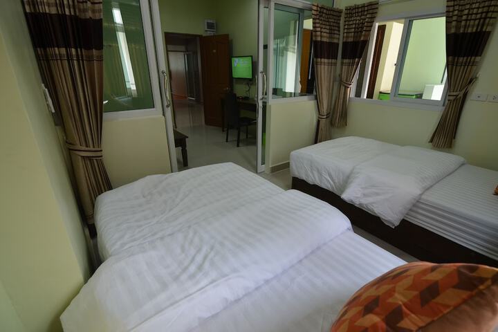 Room 11 of 47