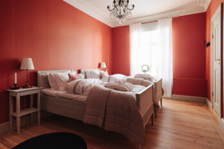 Room 98 of 115