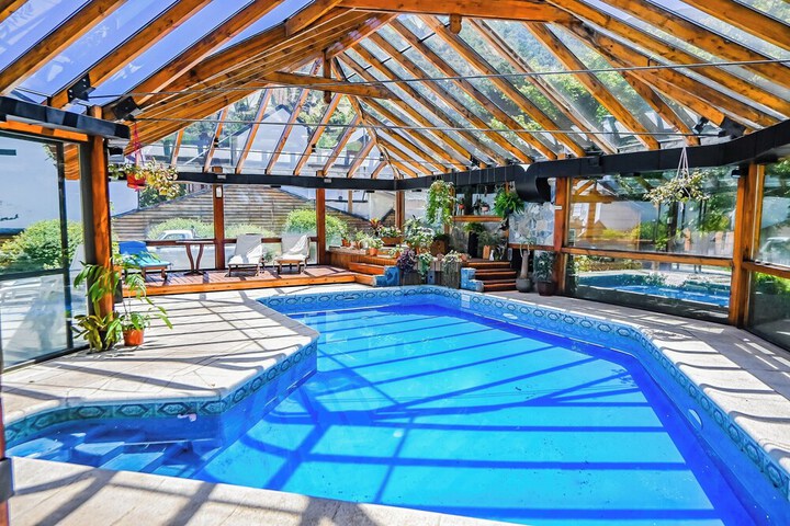 Pool 26 of 36