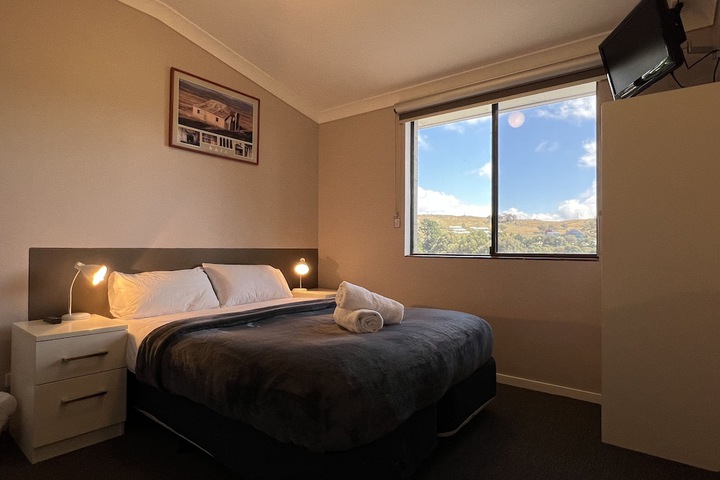 Room 3 of 23