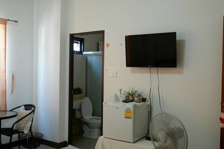 Room 3 of 59